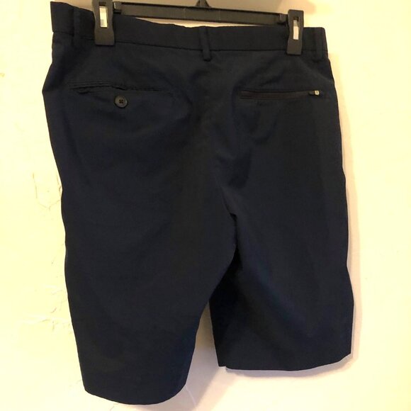 Uniqlo Mens 32 Inch Waist Navy Blue Stretch Performance Shorts 10" Inseam - Picture 2 of 2